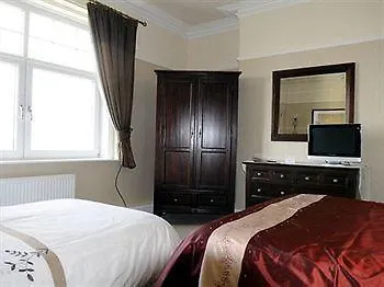 Bed & Breakfast Calder House