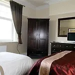 Bed & Breakfast Calder House